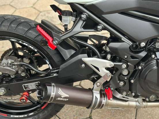 KAWASAKI-Z400-2021