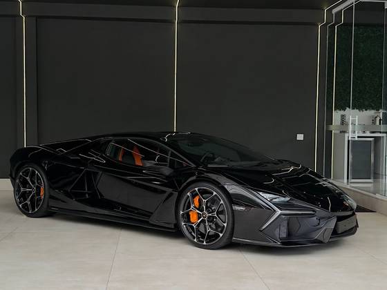 LAMBORGHINI REVUELTO 6.5 V12 PHEV AMT