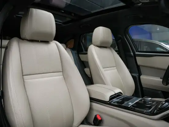 LAND ROVER-RANGE ROVER VELAR-2.0 P300 GASOLINA R-DYNAMIC SE AUTOMÁTICO LAND ROVER-RANGE ROVER VELAR-2019