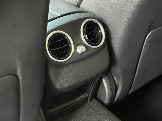 MERCEDES-BENZ-C 200-2.0 CGI AVANTGARDE 16V GASOLINA 4P AUTOMÁTICO MERCEDES-BENZ-C 200-2017