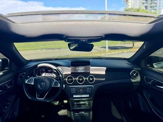 MERCEDES-BENZ-GLA 250-2020