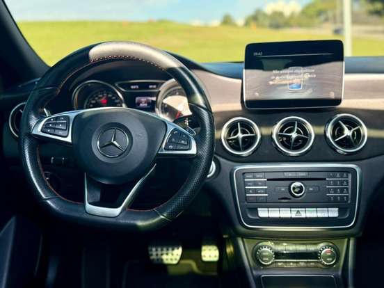MERCEDES-BENZ-GLA 250-2020