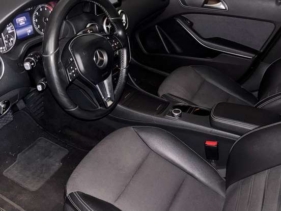 MERCEDES-BENZ-A 200-1.6 TURBO URBAN 16V GASOLINA 4P AUTOMÁTICO MERCEDES-BENZ-A 200-2015