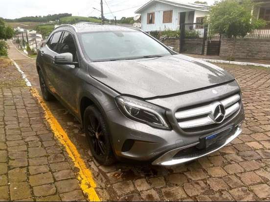 MERCEDES-BENZ-GLA 200-1.6 CGI ADVANCE 16V TURBO FLEX 4P AUTOMÁTICO MERCEDES-BENZ-GLA 200-2015