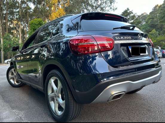 MERCEDES-BENZ-GLA 200-2018