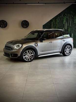 MINI-COUNTRYMAN-2019