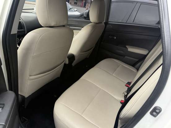MITSUBISHI-ASX-2014