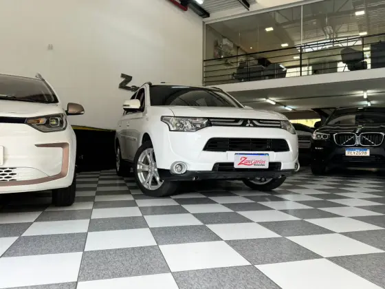 MITSUBISHI OUTLANDER 2.0 16V GASOLINA 4P AUTOMÁTICO MITSUBISHI OUTLANDER 2.0 16V GASOLINA 4P AUTOMÁTICO