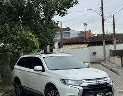 MITSUBISHI OUTLANDER 2.0 MIVEC GASOLINA HPE AUTOMÁTICO MITSUBISHI OUTLANDER 2.0 MIVEC GASOLINA HPE AUTOMÁTICO