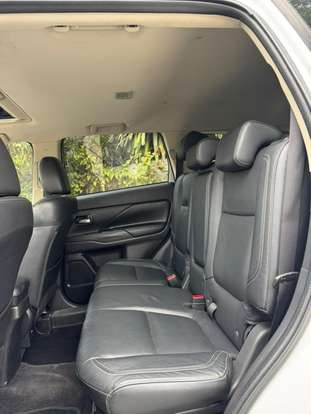 MITSUBISHI-OUTLANDER-2018