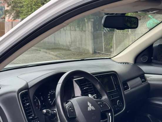 MITSUBISHI-OUTLANDER-2.0 MIVEC GASOLINA HPE AUTOMÁTICO MITSUBISHI-OUTLANDER-2018