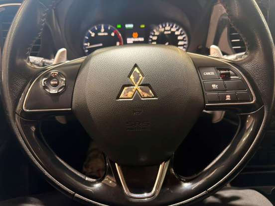MITSUBISHI-OUTLANDER-2.2 4X4 16V DIESEL 4P AUTOMÁTICO MITSUBISHI-OUTLANDER-2018