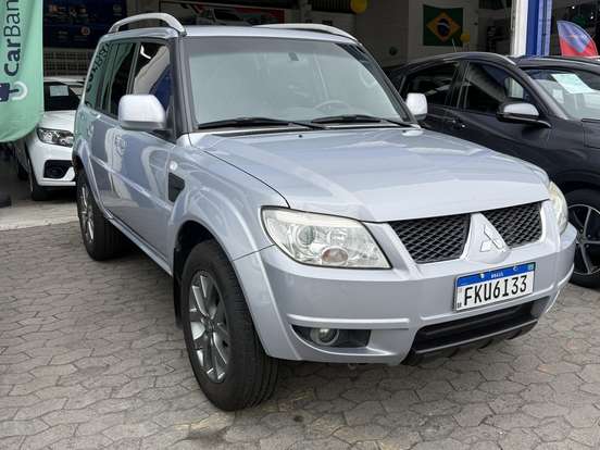 MITSUBISHI-PAJERO TR4-2013