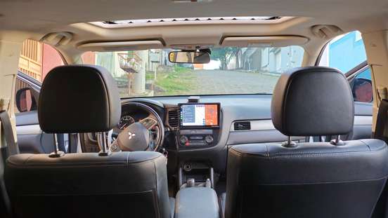 MITSUBISHI-OUTLANDER-2.0 16V GASOLINA 4P AUTOMÁTICO MITSUBISHI-OUTLANDER-2014