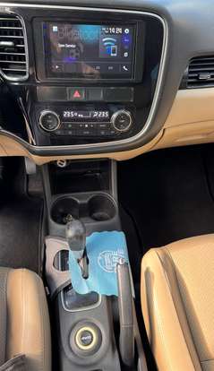 MITSUBISHI-OUTLANDER-3.0 GT 4X4 V6 24V GASOLINA 4P AUTOMÁTICO MITSUBISHI-OUTLANDER-2015