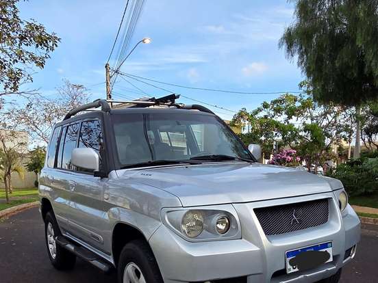 MITSUBISHI-PAJERO TR4-2.0 4X4 16V 140CV FLEX 4P AUTOMÁTICO MITSUBISHI-PAJERO TR4-2008