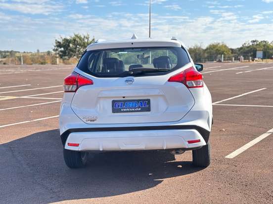 NISSAN-KICKS-2021