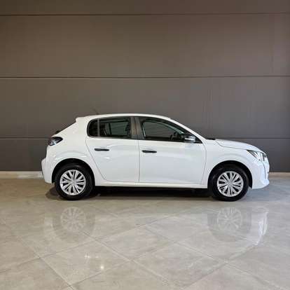 PEUGEOT-208-2023
