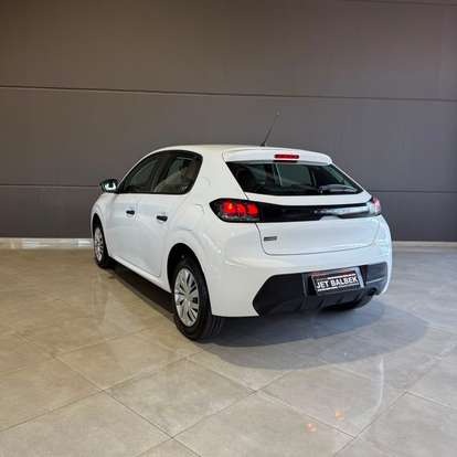 PEUGEOT-208-2023