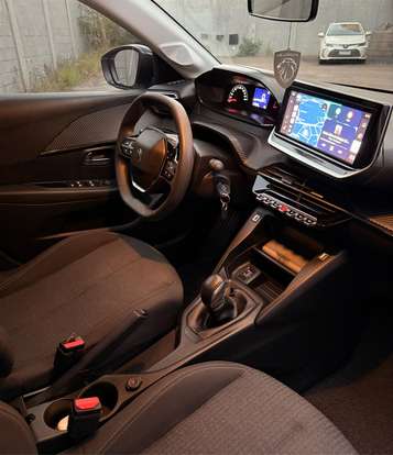 PEUGEOT-208-2023