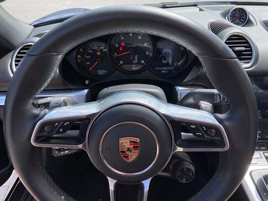 PORSCHE-718-2024