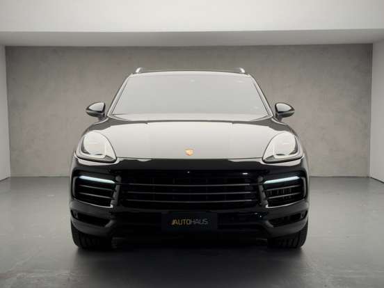 PORSCHE-CAYENNE-2019
