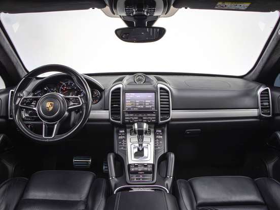 PORSCHE-CAYENNE-2014