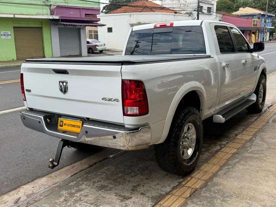 RAM-2500-6.7 LARAMIE 4X4 CD I6 TURBO DIESEL 4P AUTOMÁTICO RAM-2500-2012