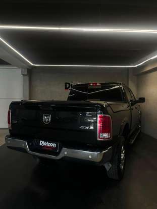 RAM-2500-6.7 LARAMIE 4X4 CD I6 TURBO DIESEL 4P AUTOMÁTICO RAM-2500-2017