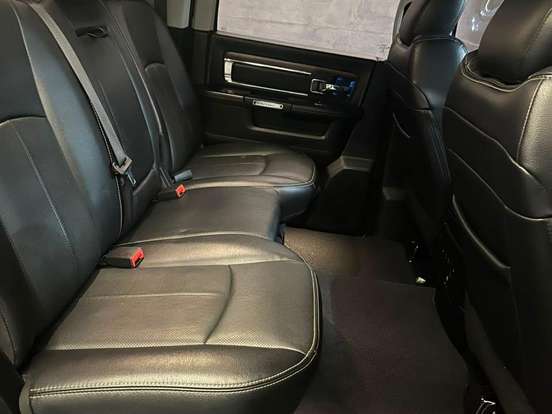 RAM-2500-6.7 LARAMIE 4X4 CD I6 TURBO DIESEL 4P AUTOMÁTICO RAM-2500-2017