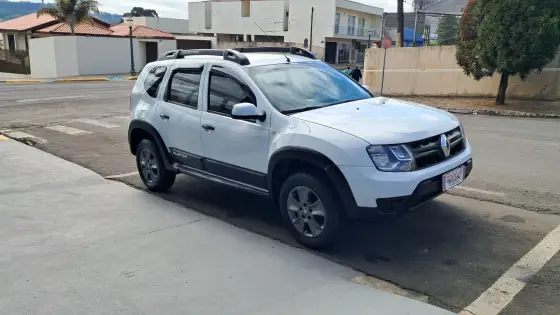 RENAULT DUSTER 1.6 16V SCE FLEX AUTHENTIQUE X-TRONIC RENAULT DUSTER 1.6 16V SCE FLEX AUTHENTIQUE X-TRONIC