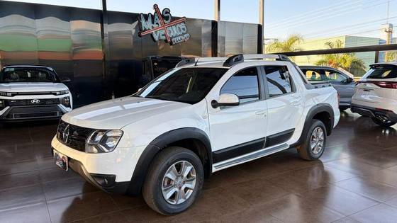 RENAULT DUSTER OROCH 2.0 16V FLEX DYNAMIQUE 4P AUTOMÁTICO