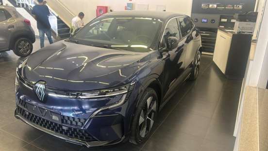 RENAULT-MEGANE-60 KW ELÉTRICO E-TECH EV60 RENAULT-MEGANE-2025