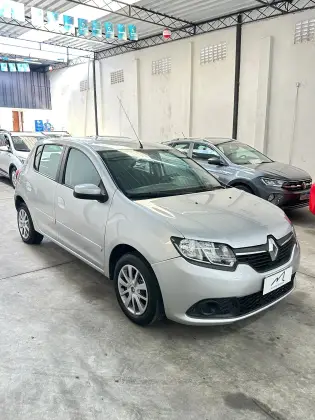 RENAULT SANDERO 1.0 AUTHENTIQUE 16V FLEX 4P MANUAL RENAULT SANDERO 1.0 AUTHENTIQUE 16V FLEX 4P MANUAL
