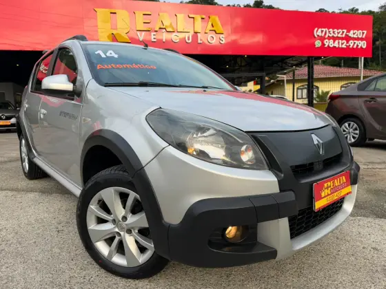 RENAULT SANDERO 1.6 STEPWAY 16V FLEX 4P AUTOMÁTICO RENAULT SANDERO 1.6 STEPWAY 16V FLEX 4P AUTOMÁTICO
