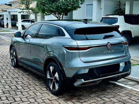 RENAULT-MEGANE-60 KW ELÉTRICO E-TECH EV60 RENAULT-MEGANE-2023