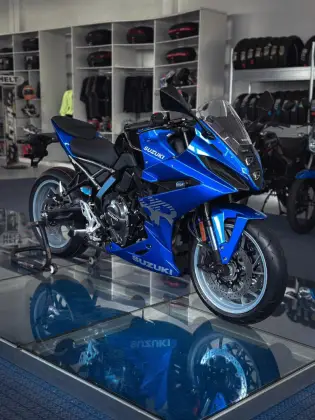SUZUKI GSX-8R SUZUKI GSX-8R