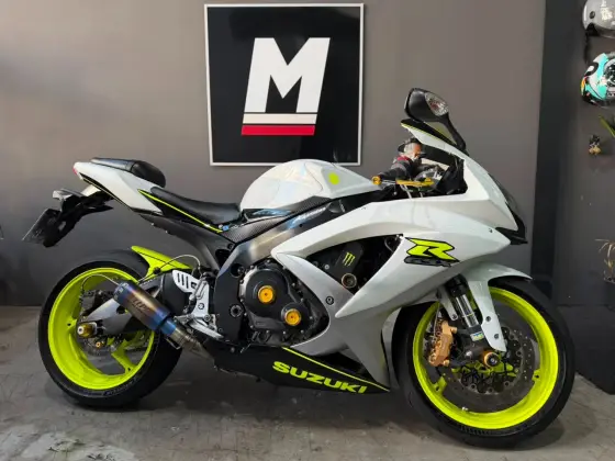 SUZUKI GSX-R750 W SRAD SUZUKI GSX-R750 W SRAD