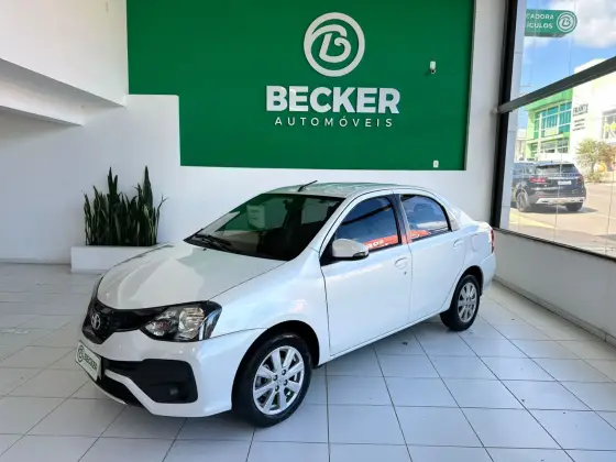 TOYOTA ETIOS 1.5 X PLUS SEDAN 16V FLEX 4P AUTOMÁTICO