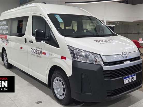 TOYOTA-HIACE-2.8 D-4D TURBO DIESEL MINIBUS 15+1 DX AUTOMÁTICO TOYOTA-HIACE-2026