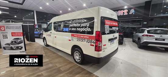 TOYOTA-HIACE-2026