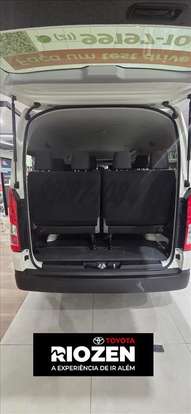 TOYOTA-HIACE-2026
