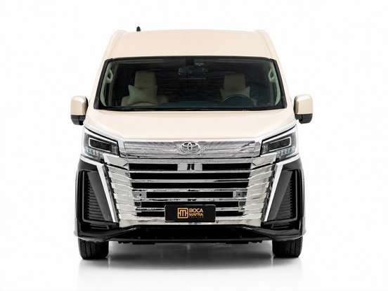 TOYOTA-HIACE-2025