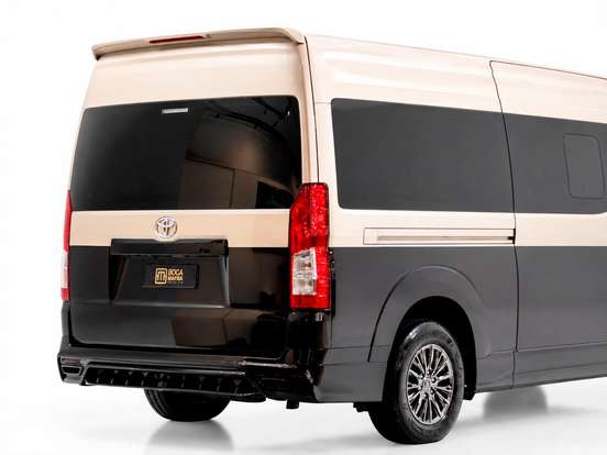 TOYOTA-HIACE-2.8 D-4D TURBO DIESEL MINIBUS 15+1 DX AUTOMÁTICO TOYOTA-HIACE-2025