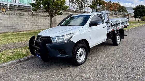TOYOTA HILUX 2.8 4X4 CS CHASSI 16V TURBO DIESEL 2P MANUAL TOYOTA HILUX 2.8 4X4 CS CHASSI 16V TURBO DIESEL 2P MANUAL