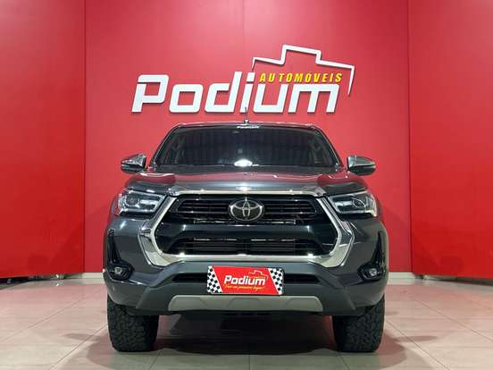 TOYOTA-HILUX-2.8 D-4D TURBO DIESEL CD SRX 4X4 AUTOMÁTICO TOYOTA-HILUX-2021