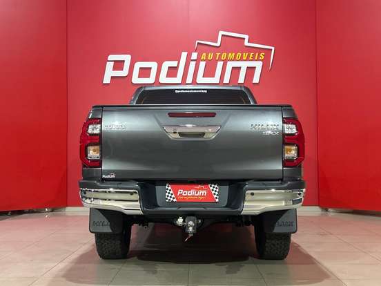 TOYOTA-HILUX-2.8 D-4D TURBO DIESEL CD SRX 4X4 AUTOMÁTICO TOYOTA-HILUX-2021