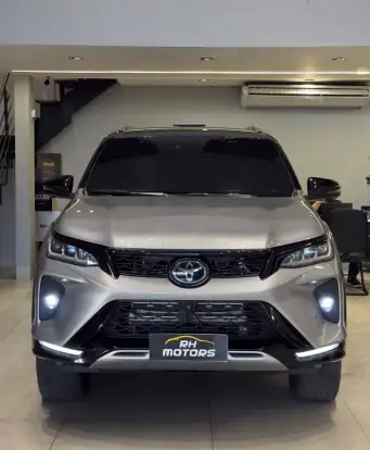 TOYOTA-HILUX SW4-2022