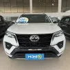 TOYOTA HILUX SW4 2.8 D-4D TURBO DIESEL SRX 7L 4X4 AUTOMÁTICO TOYOTA HILUX SW4 2.8 D-4D TURBO DIESEL SRX 7L 4X4 AUTOMÁTICO
