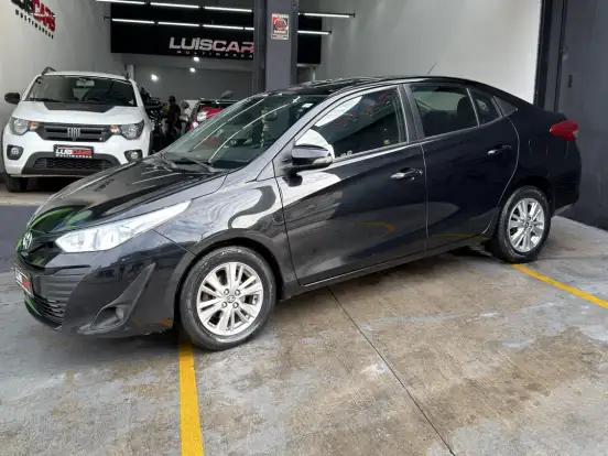 TOYOTA-YARIS-1.5 16V FLEX SEDAN XL PLUS TECH MULTIDRIVE TOYOTA-YARIS-2018